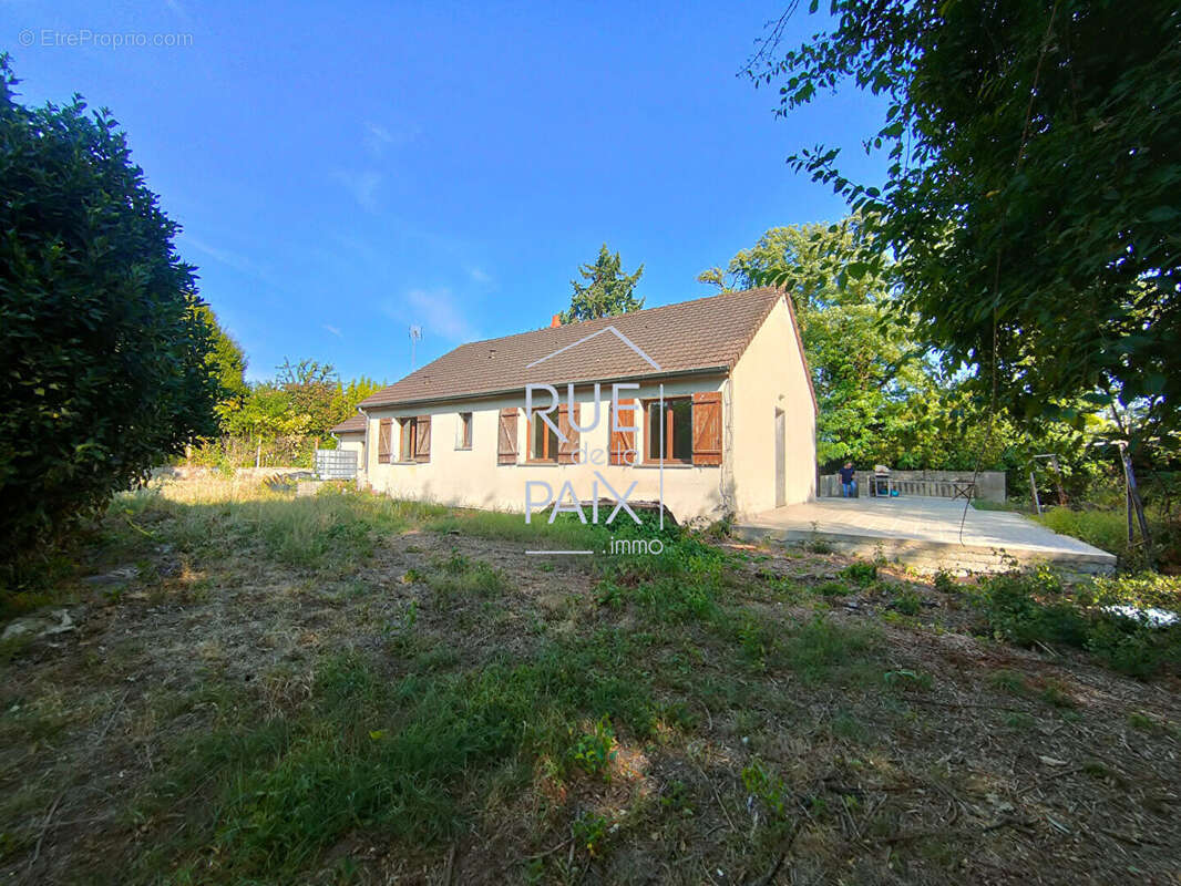 Maison Thure 3 pièce(s) 81.80m2 - photo 2