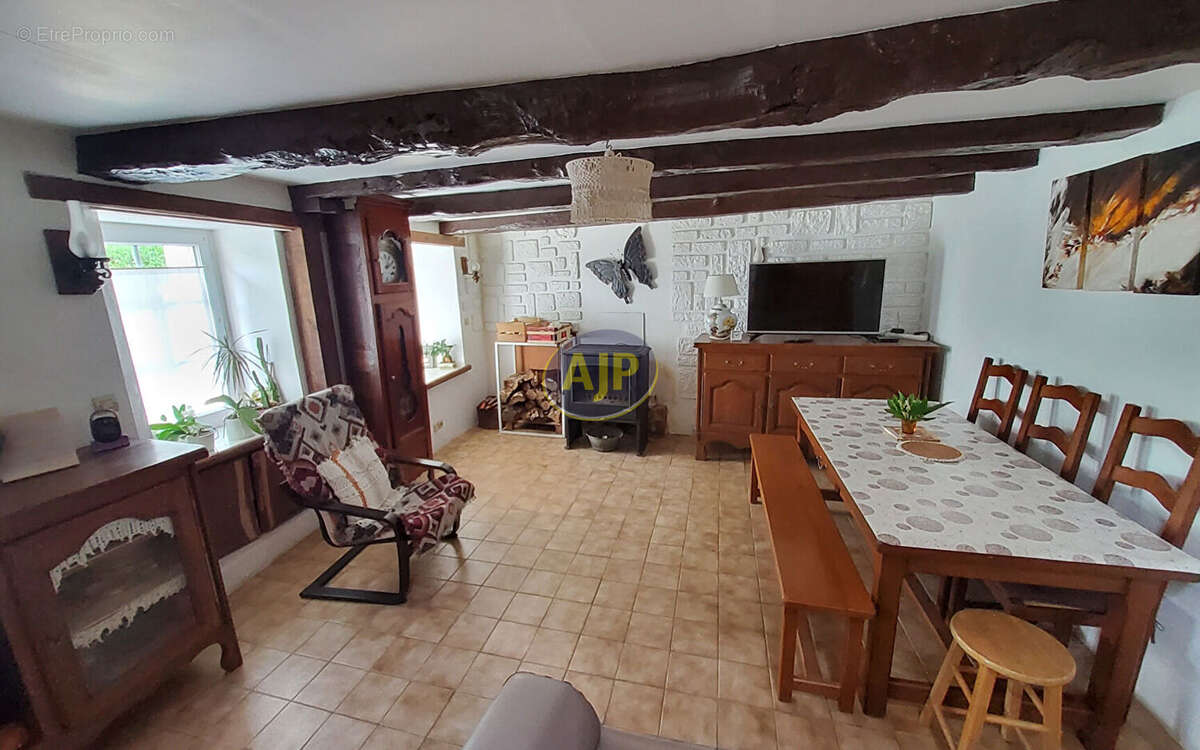 Maison à CLEGUEREC