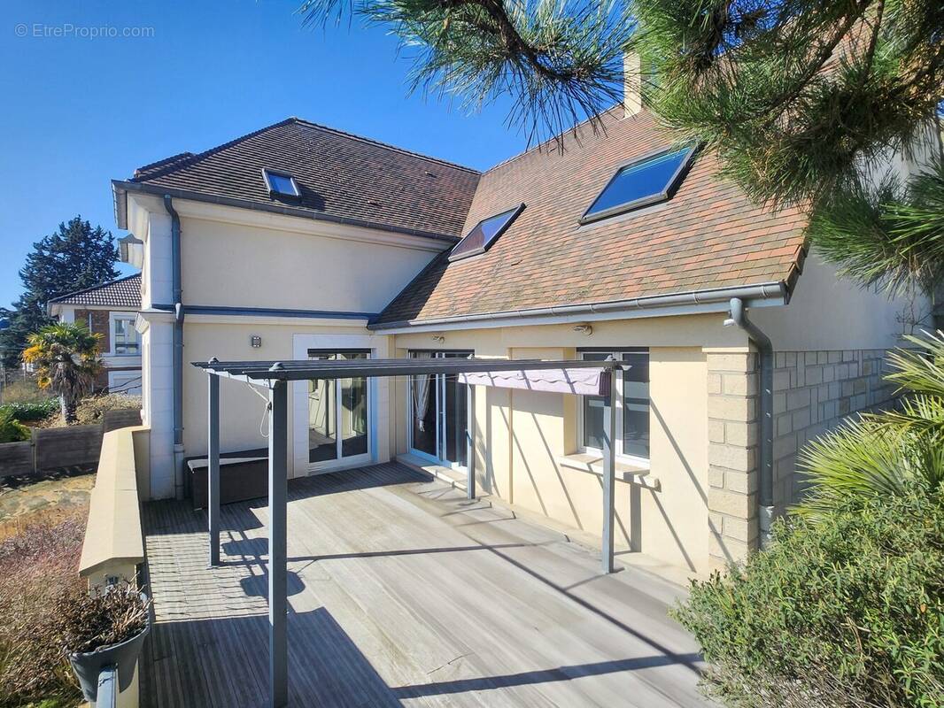 Maison à ATHIS-MONS