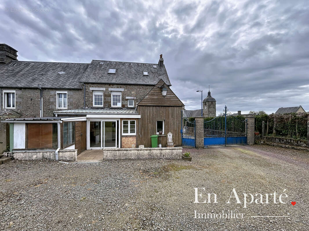 Maison à SOURDEVAL