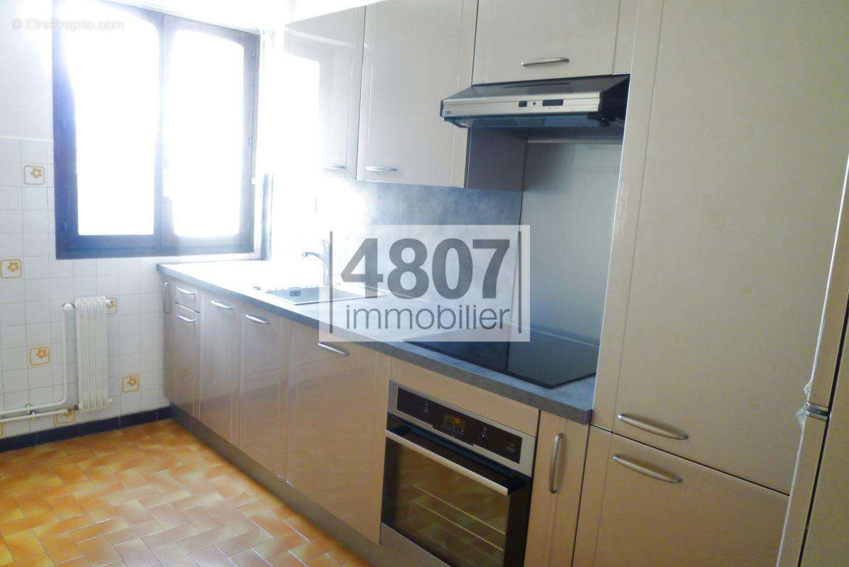 Appartement 85 m² à Gaillard  - photo 7