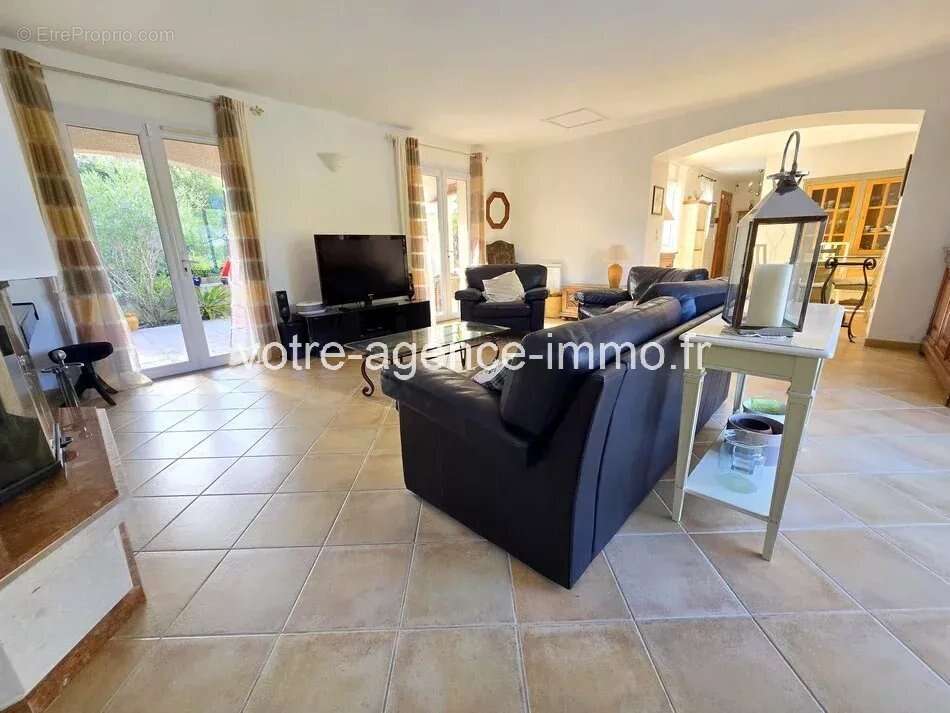 Maison à SAINT-RAPHAEL