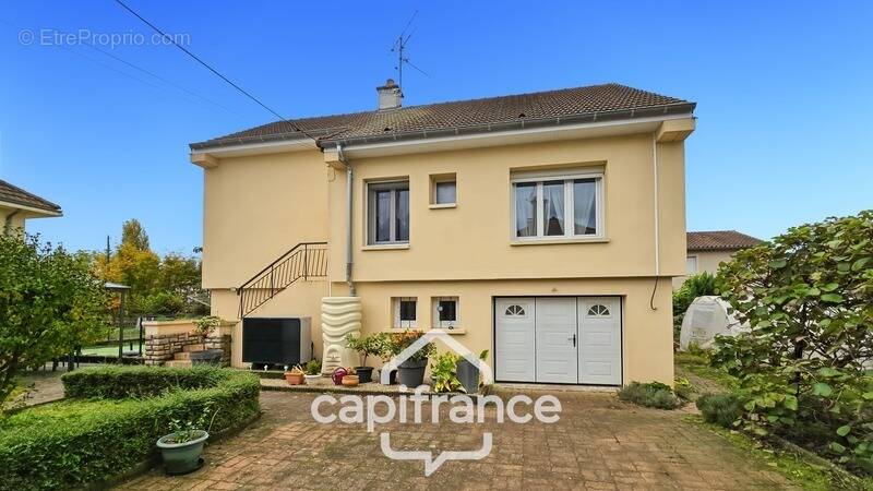 Maison à SAINT-MARCEL