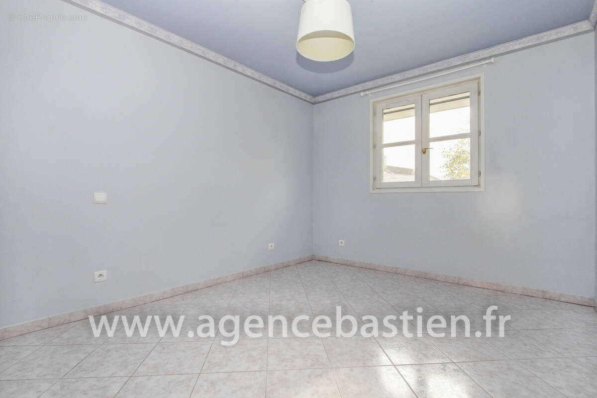 Appartement à FERNEY-VOLTAIRE