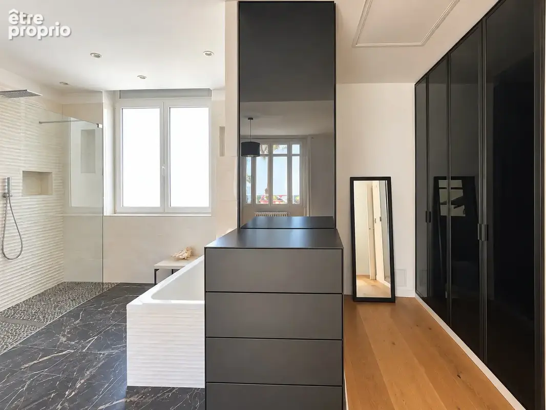 Exceptionnel appartement de 218 m2   3 chambres   bureau   stationnement - photo 15