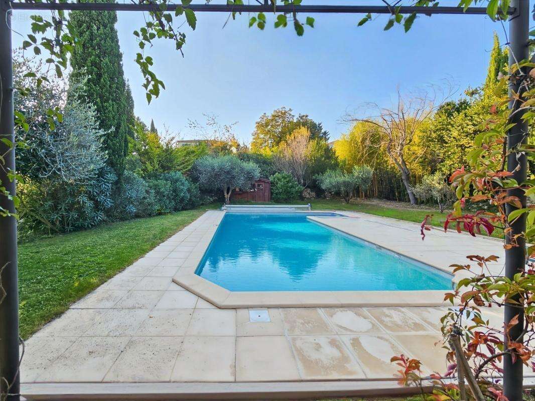 Maison à UZES