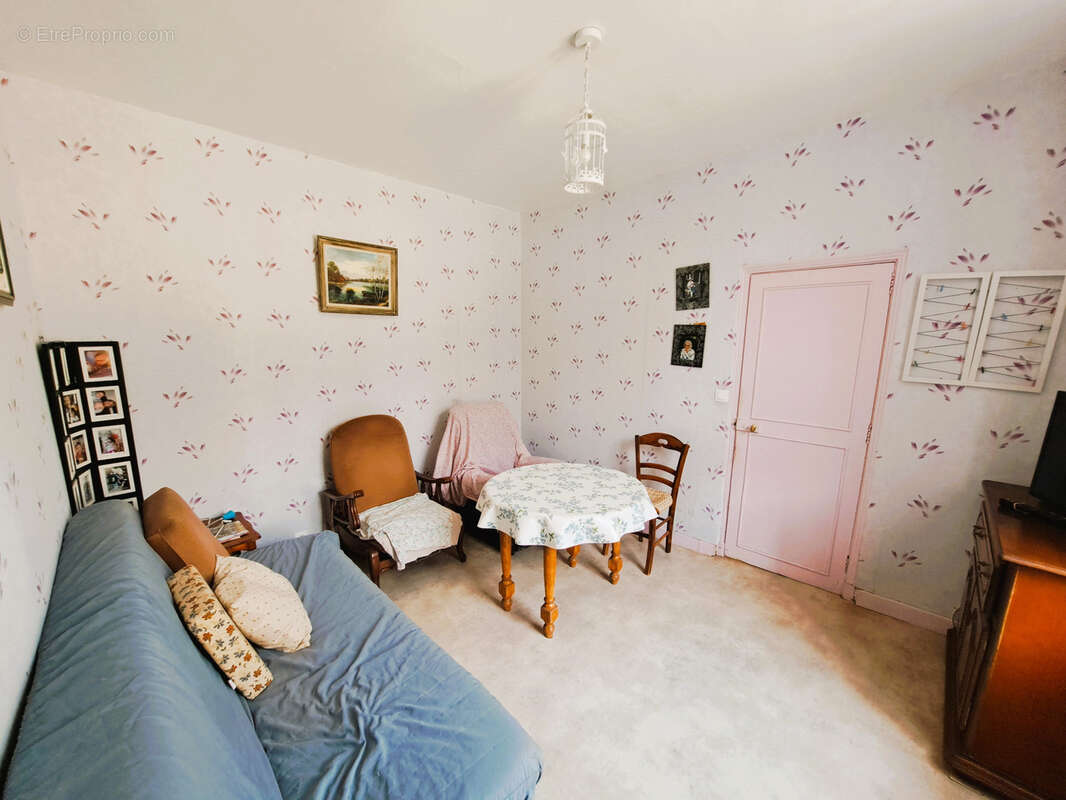 Maison à PONT-SUR-YONNE