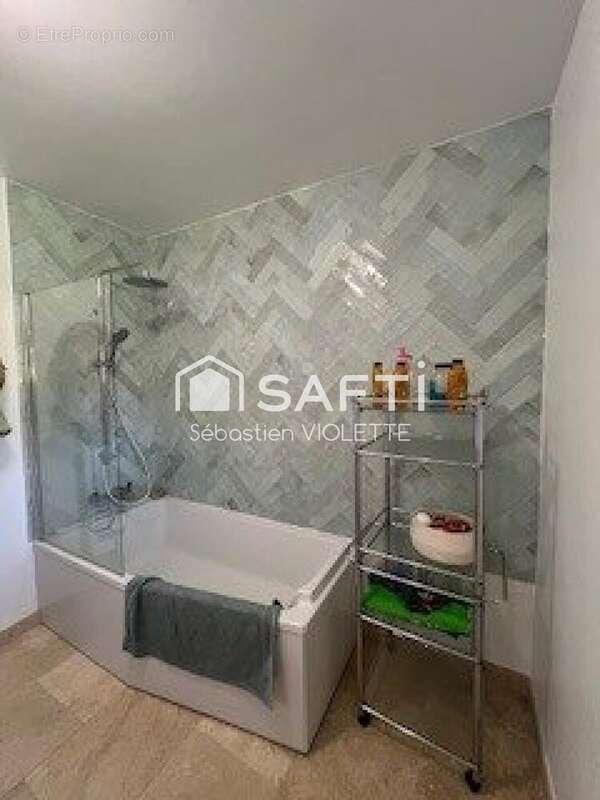 Maison 274 m² à Genech  - photo 5