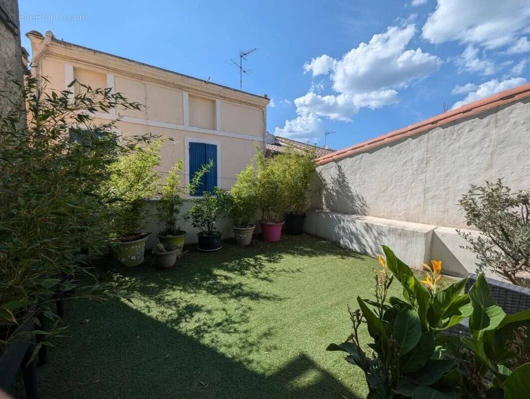 Maison à BEZOUCE