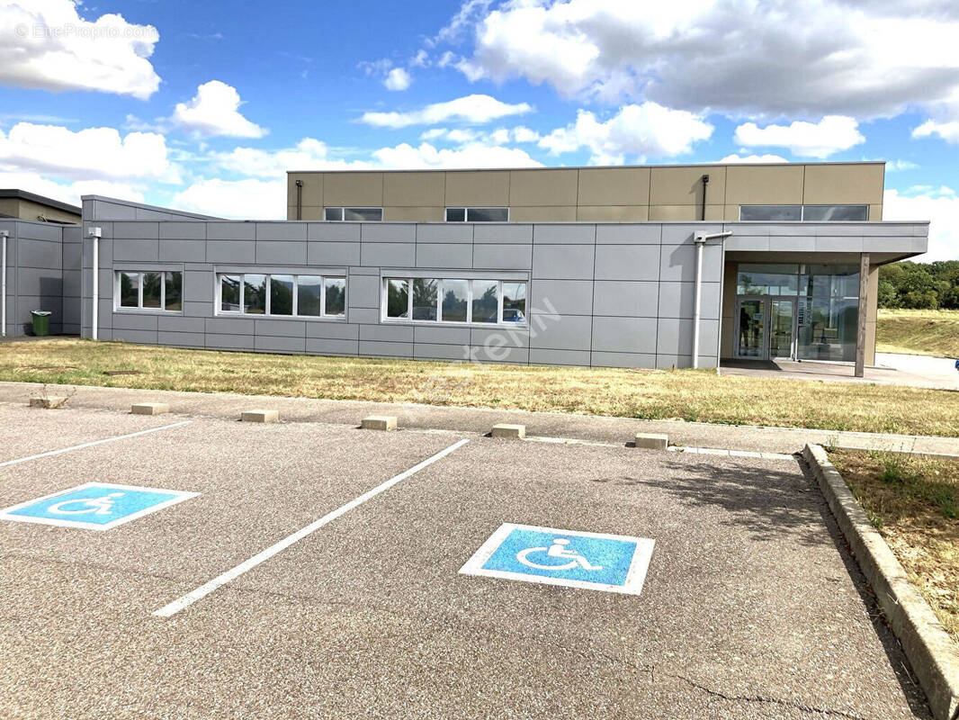 Commerce à MORHANGE