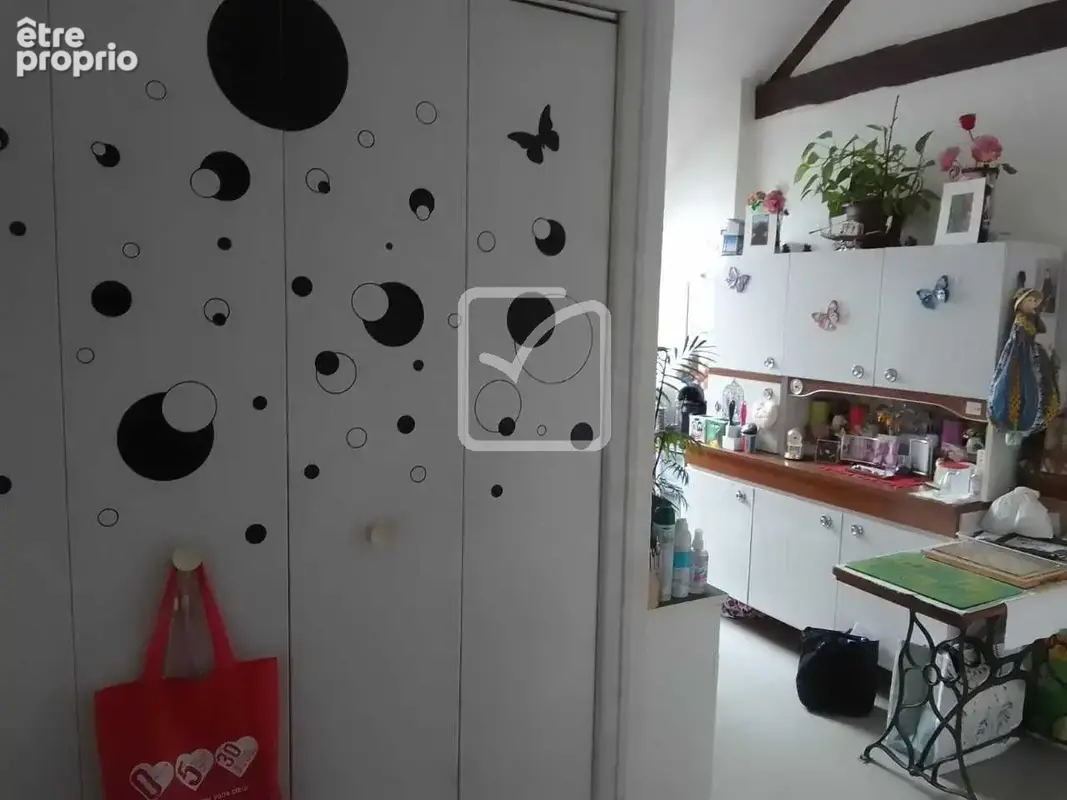 Appartement f2 / parking (loué) - photo 3