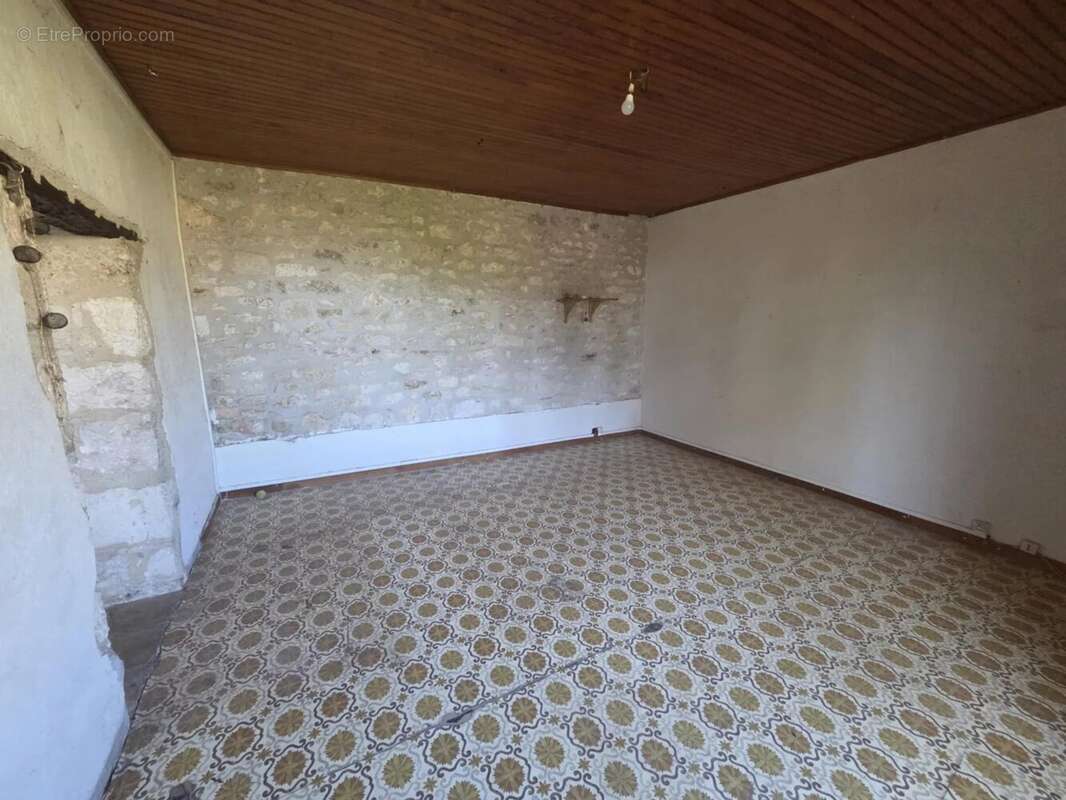 Maison à CAHUZAC-SUR-VERE