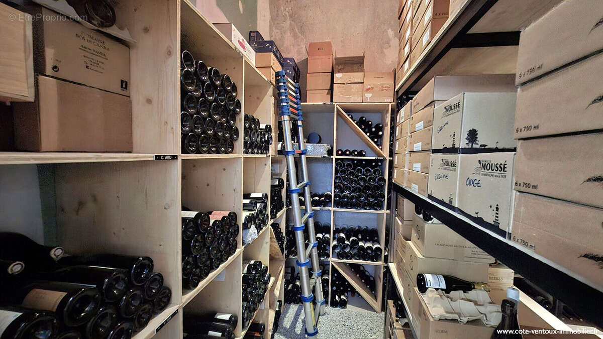 Commerce à VILLENEUVE-LES-AVIGNON