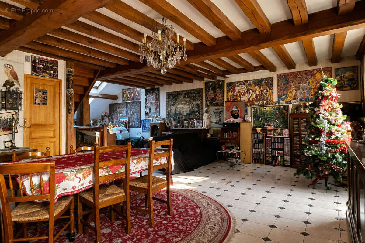 Appartement à JUMEAUVILLE