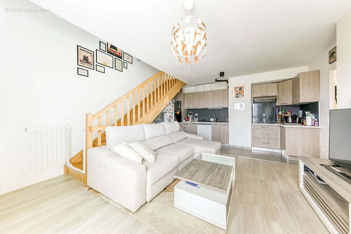 Appartement à BUSSY-SAINT-GEORGES