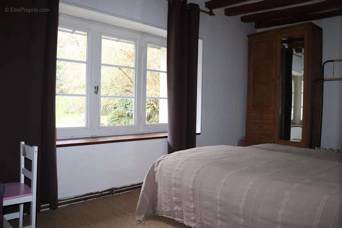 Maison à VILLENEUVE-SUR-BELLOT