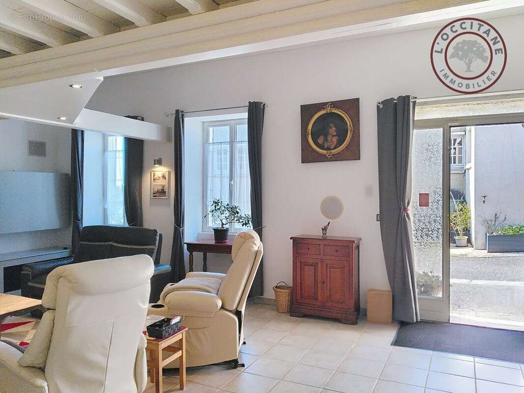 Maison à MAUVEZIN