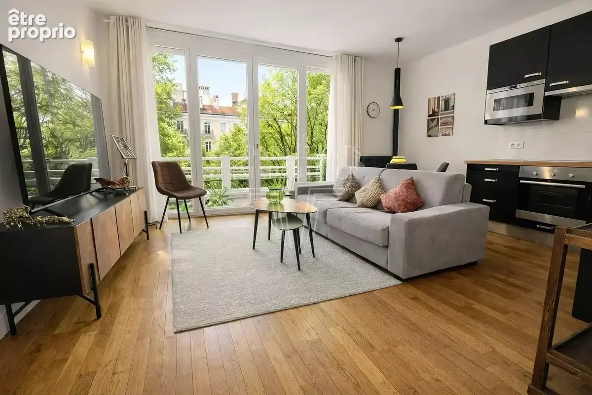 Photo Appartement à Paris-16e au prix de 696 000€