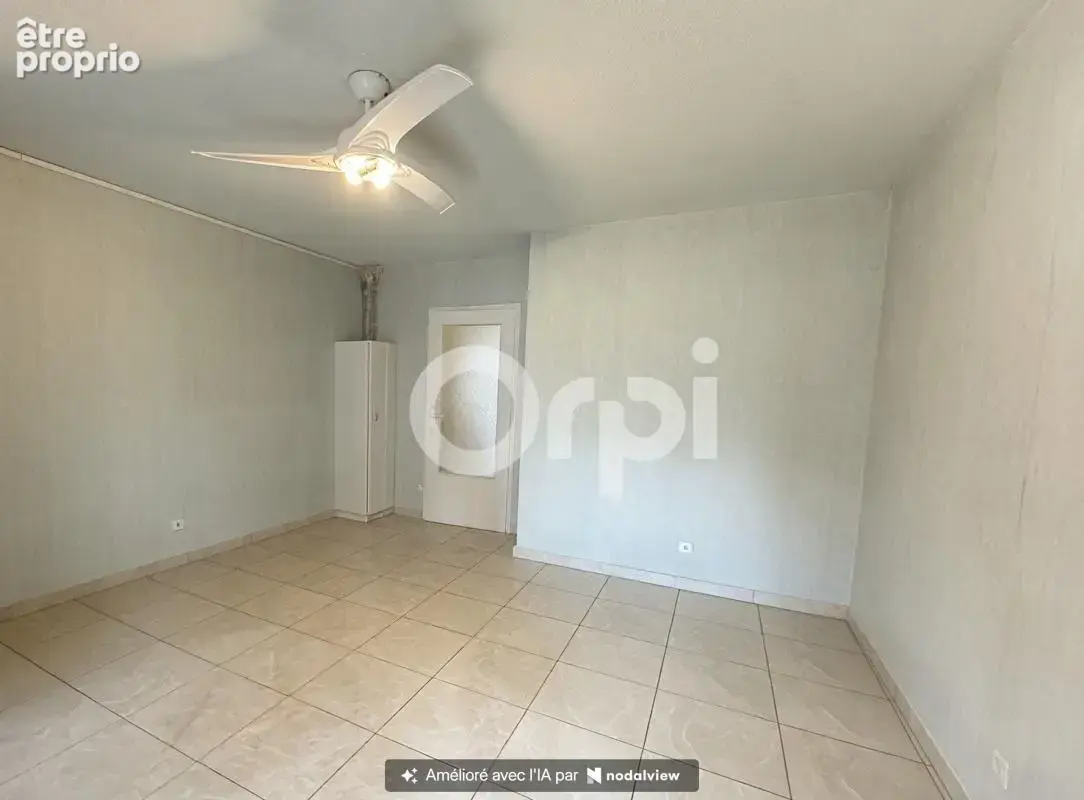 Appartement À Vendre - photo 3