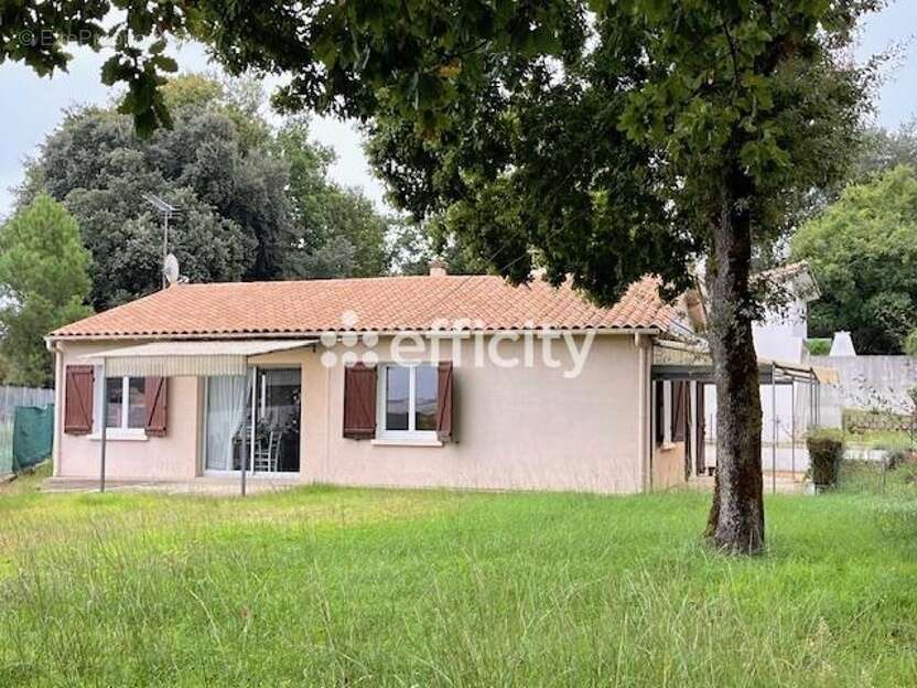 Maison à MESCHERS-SUR-GIRONDE