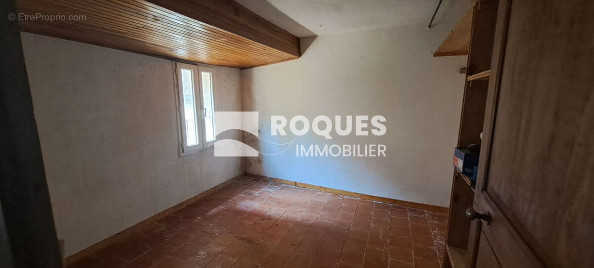 Maison de village R+1 et son petit patio - photo 12