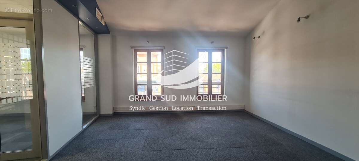 Local bureaux au centre de croix-daurade - photo 2