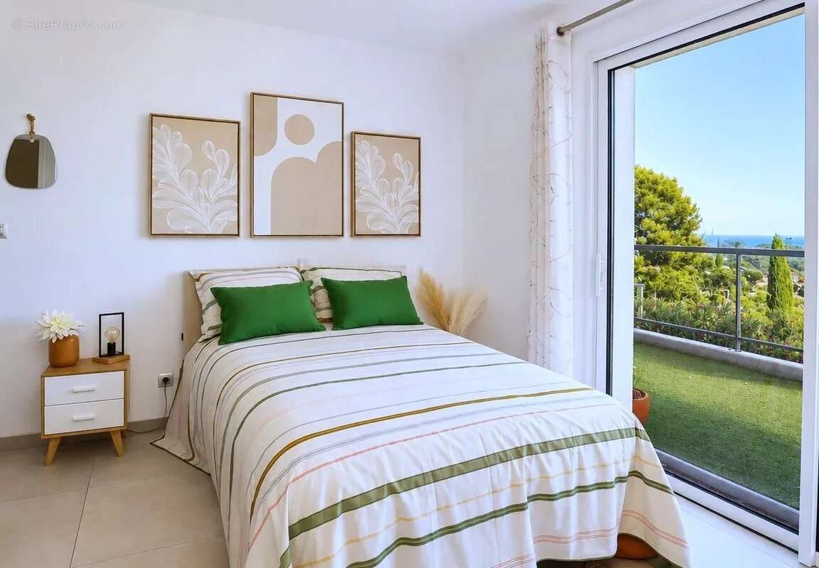 Appartement à HYERES