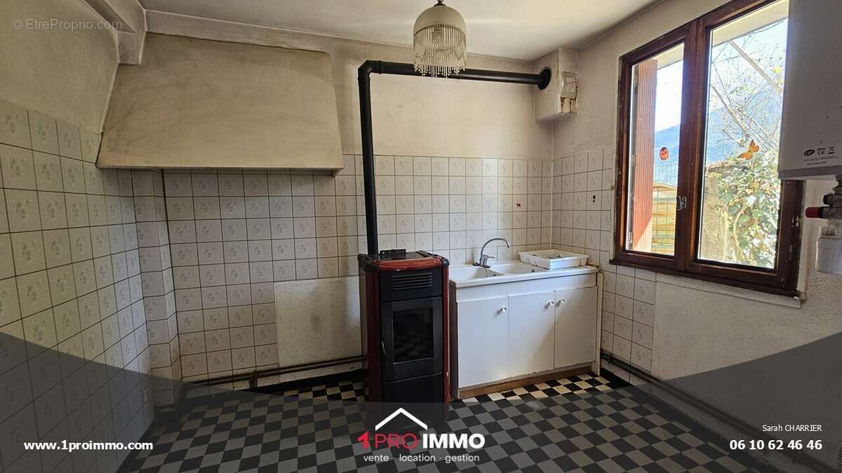 n°2 - Maison à NOTRE-DAME-DE-MESAGE