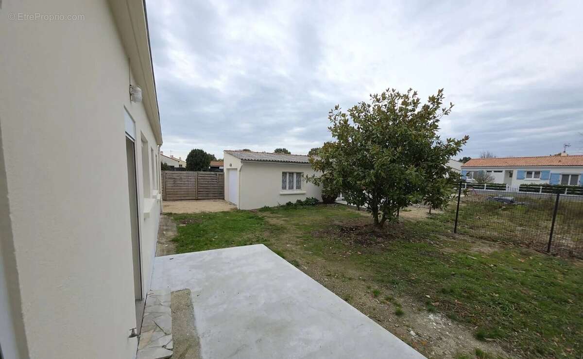 Maison à SAINT-CHRISTOPHE-DU-LIGNERON