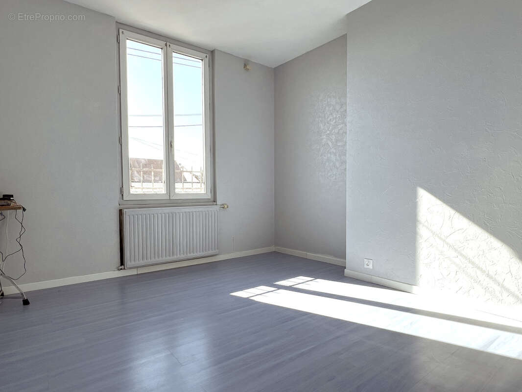 Maison à CHATELLERAULT