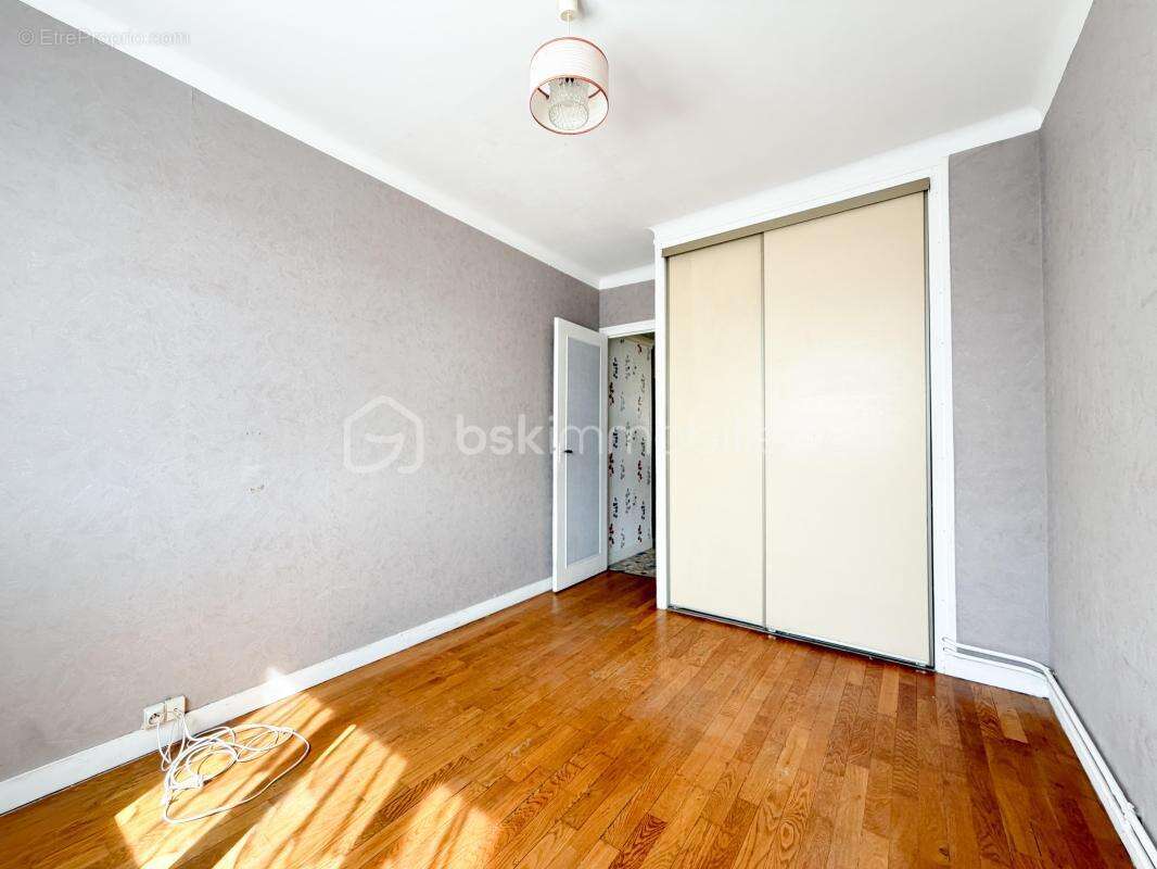 Appartement T3 - Balcon - Garage - Cave - photo 14