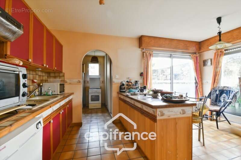 Maison à vendre 4 pièces SAINT JEAN D'ANGELY (17) avec jardin et garage - photo 6