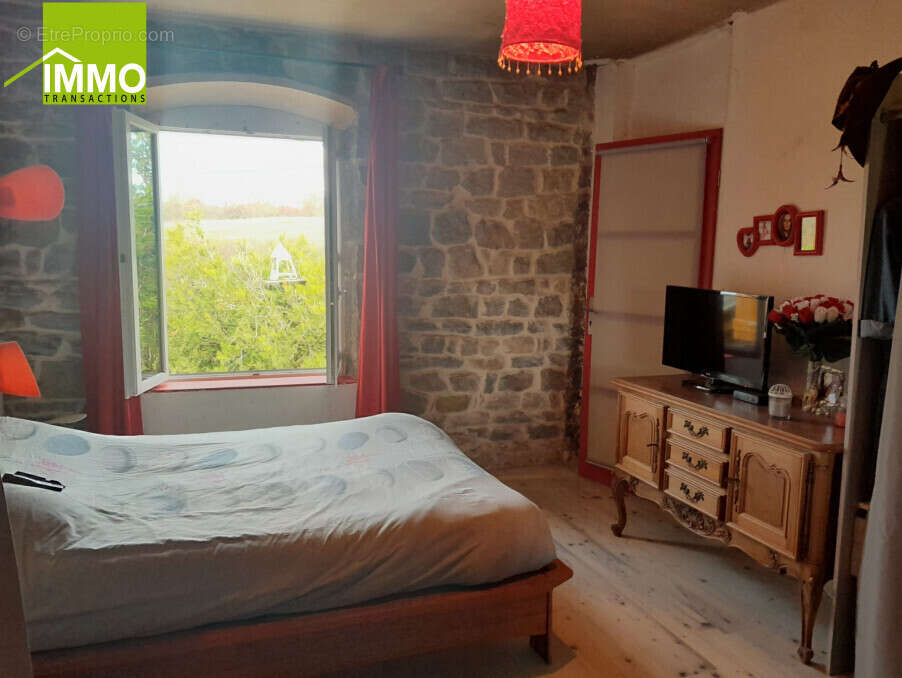 Maison à LONS-LE-SAUNIER