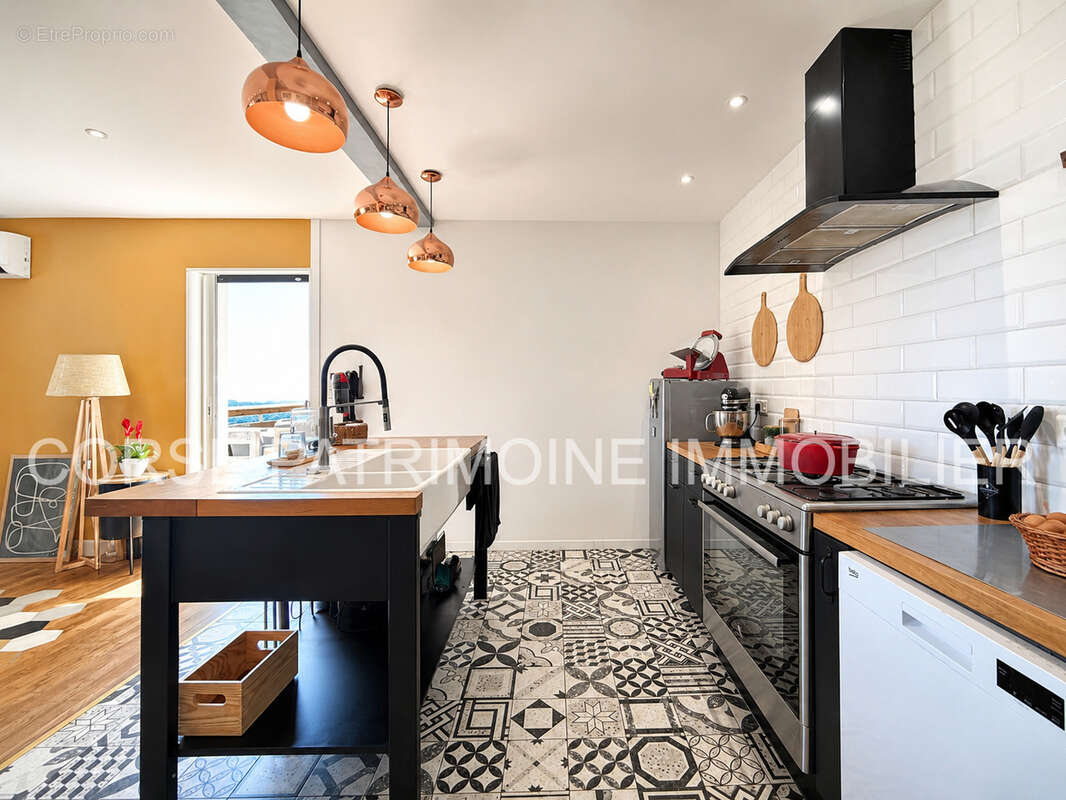 Maison composée de deux appartements indépendants sur les hauteurs de Folelli - photo 13