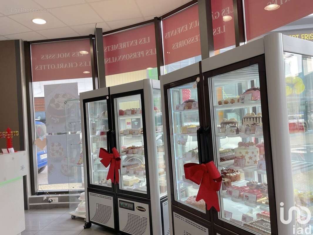 Photo 9 - Commerce à SERVON