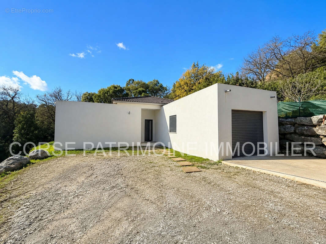 Villa récente à Cervione - photo 9