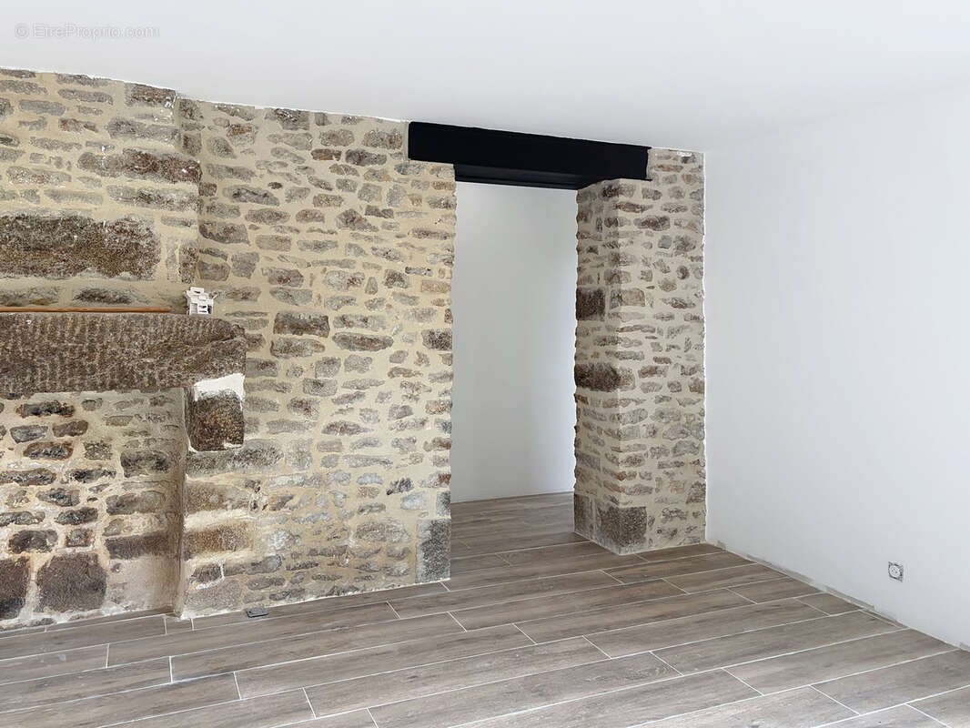 Maison à VILLEDIEU-LES-POELES