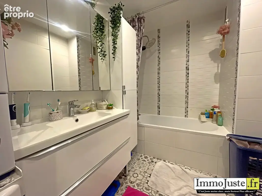 Appartement 97 m² à Magny-Les-Hameaux  - photo 8