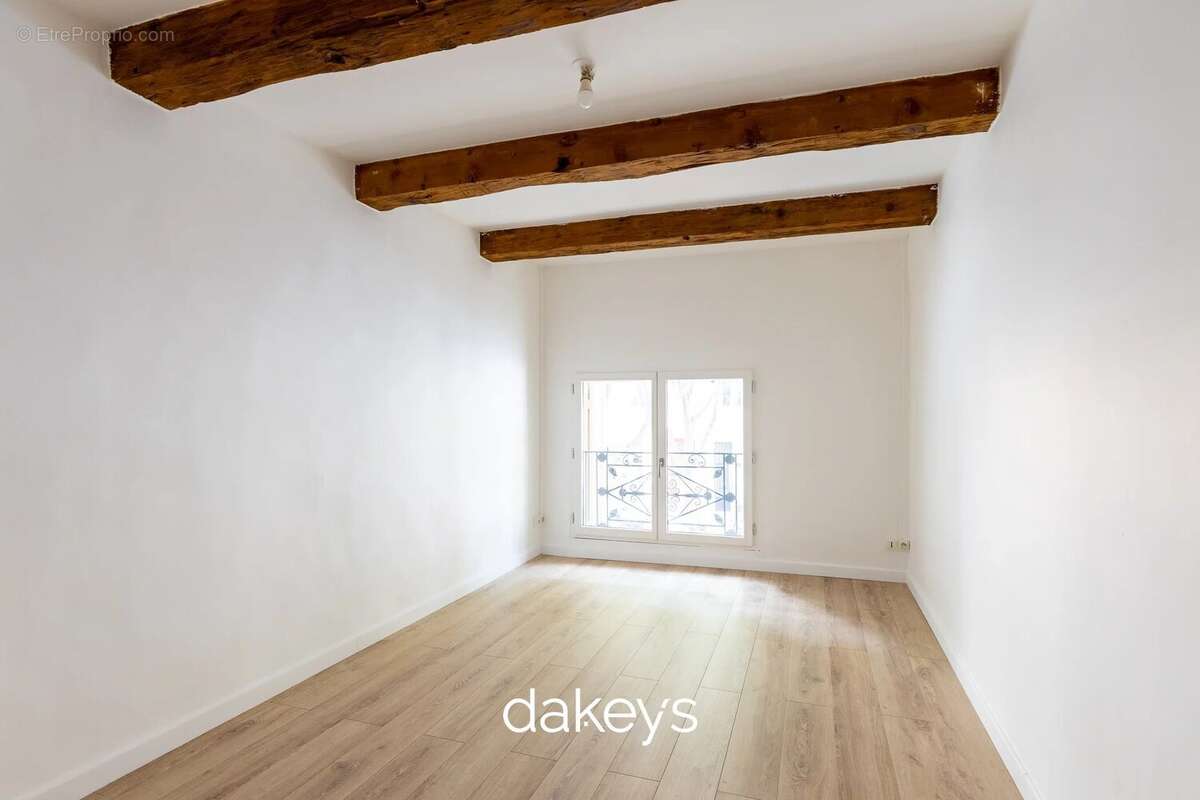 Appartement à MARSEILLE-6E