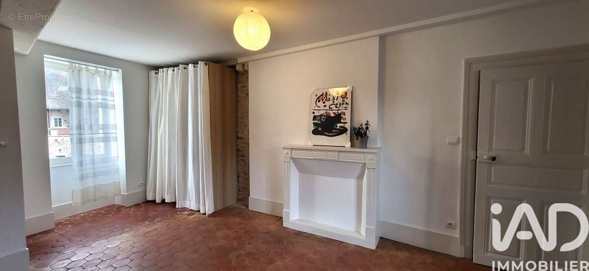 Maison 346 m² à Saint-Martin-Sous-Montaigu  - photo 7
