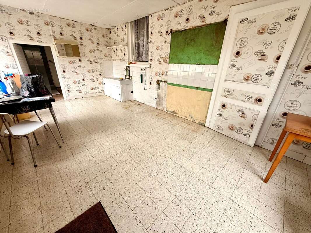 Maison à SAINT-PIERRE-BROUCK