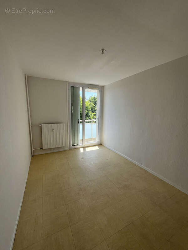 Appartement à PORT-DE-BOUC