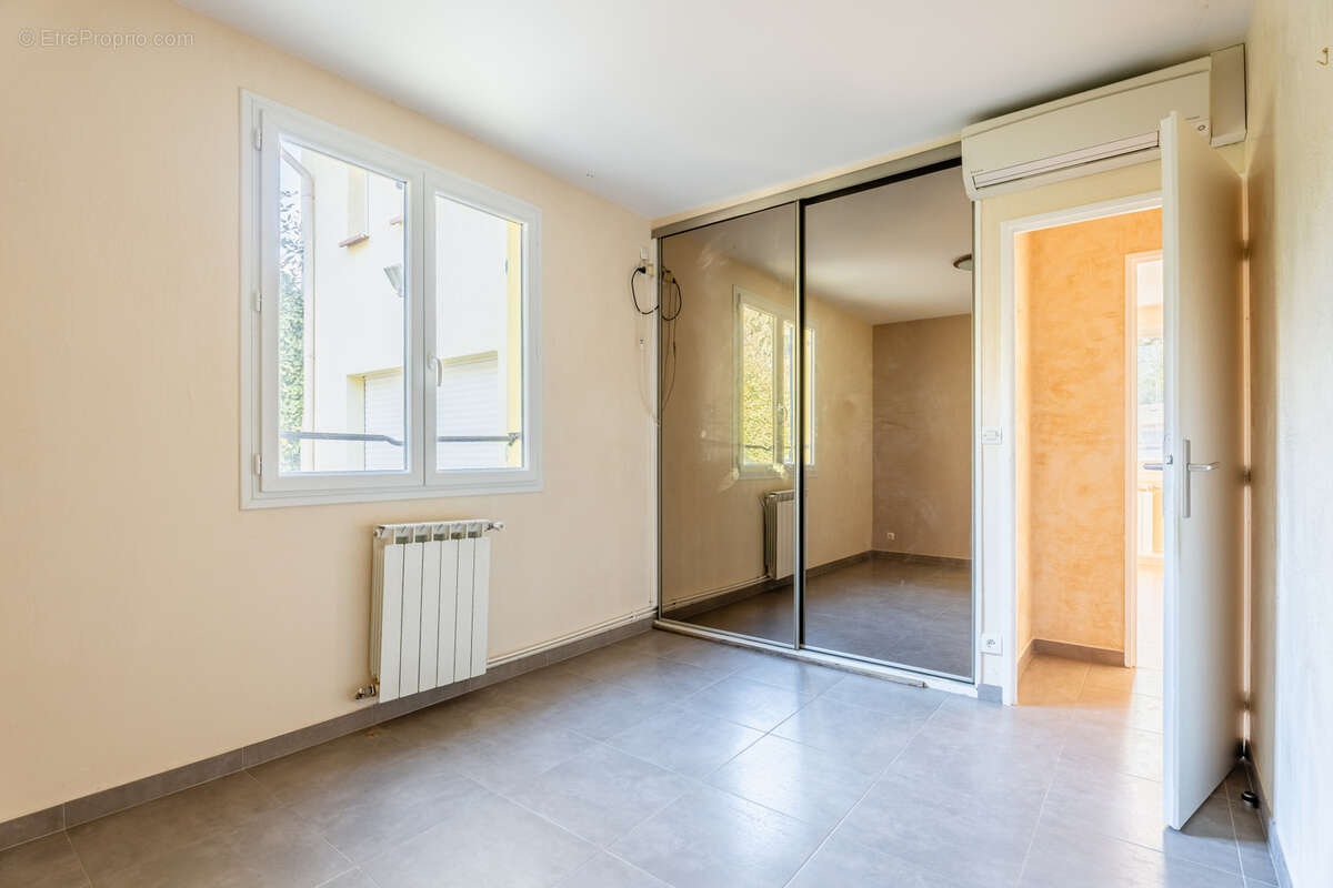 Maison à SAINT-ZACHARIE