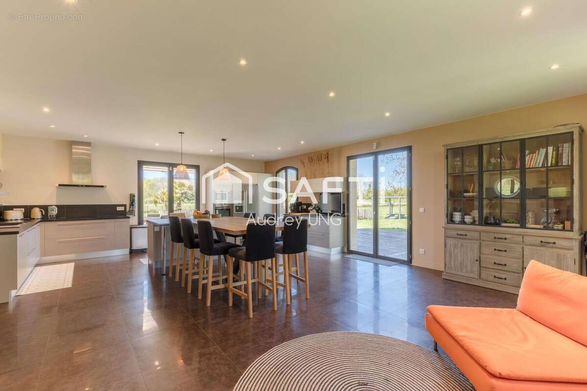 Photo 5 - Maison à SAINT-SULPICE-ET-CAMEYRAC