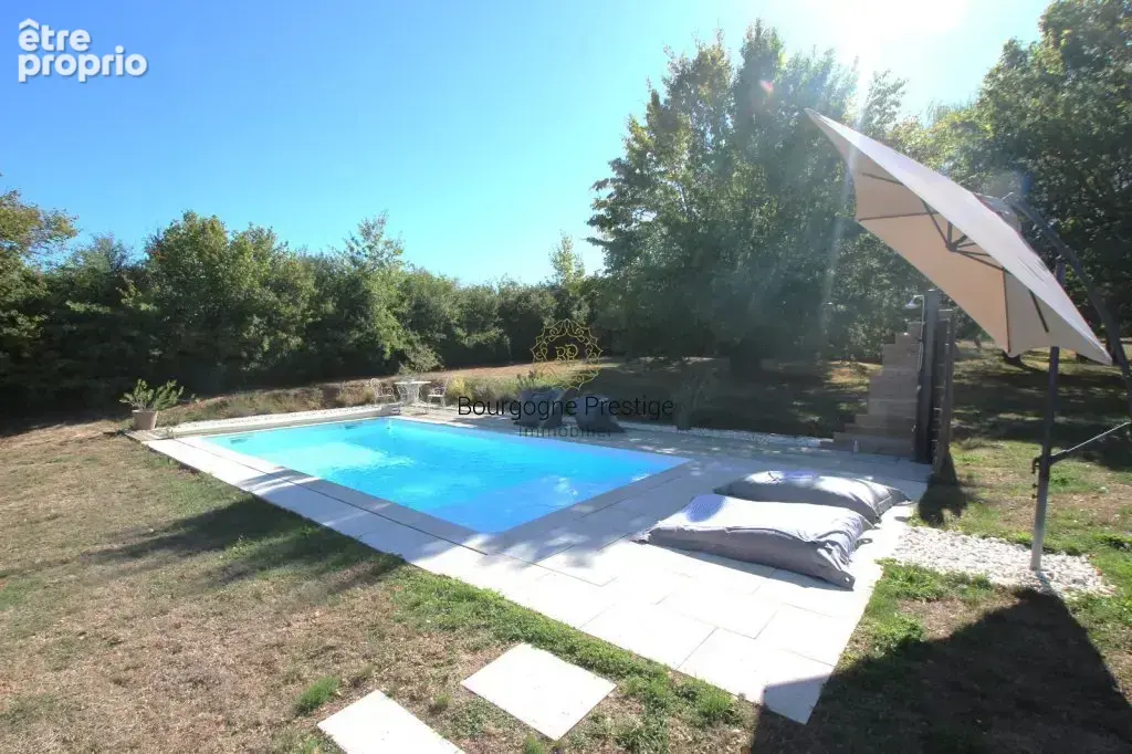 Maison de caractere de 129 m² sur parc arbore de pres de 5000 m² avec piscine, garage et dependances - photo 2