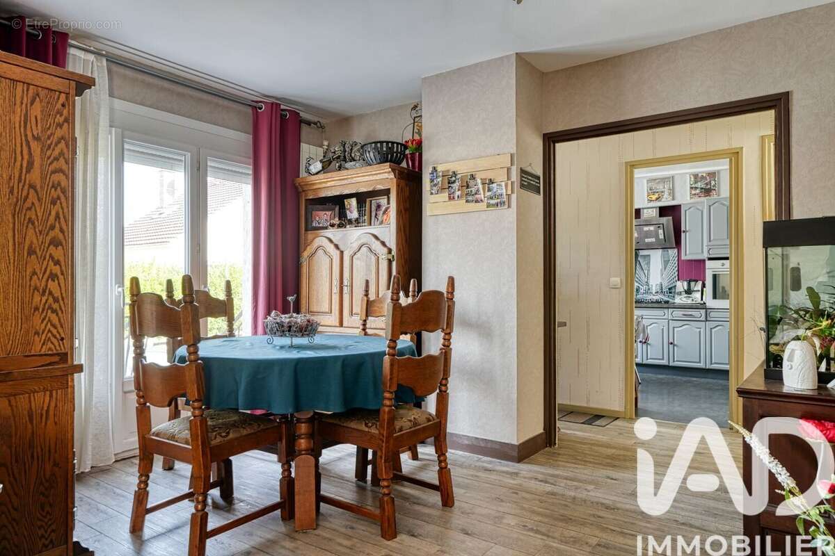 Photo 4 - Maison à CORMEILLES-EN-PARISIS