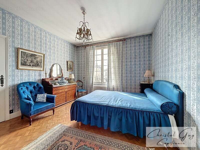 Maison à CHATEAU-DU-LOIR