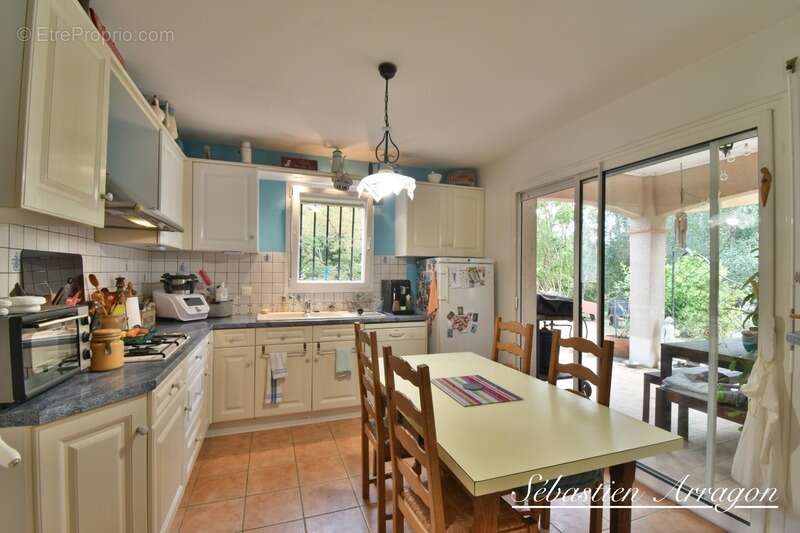 Entre Villeneuve-sur-Lot (47) et Saint-Sylvestre-sur-Lot – Belle maison de plain-pied avec piscine sur 3 800 m² - photo 6