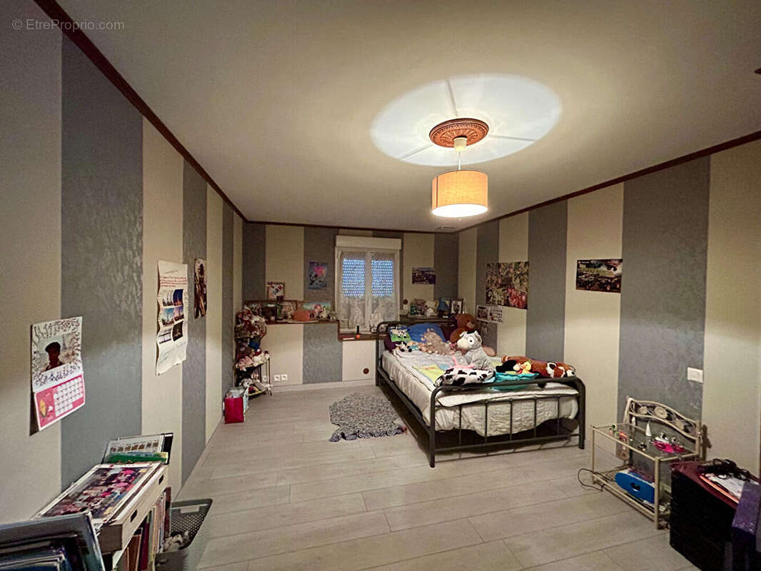 Maison La Creche 7 pièce(s) 195.05 m2 - photo 5