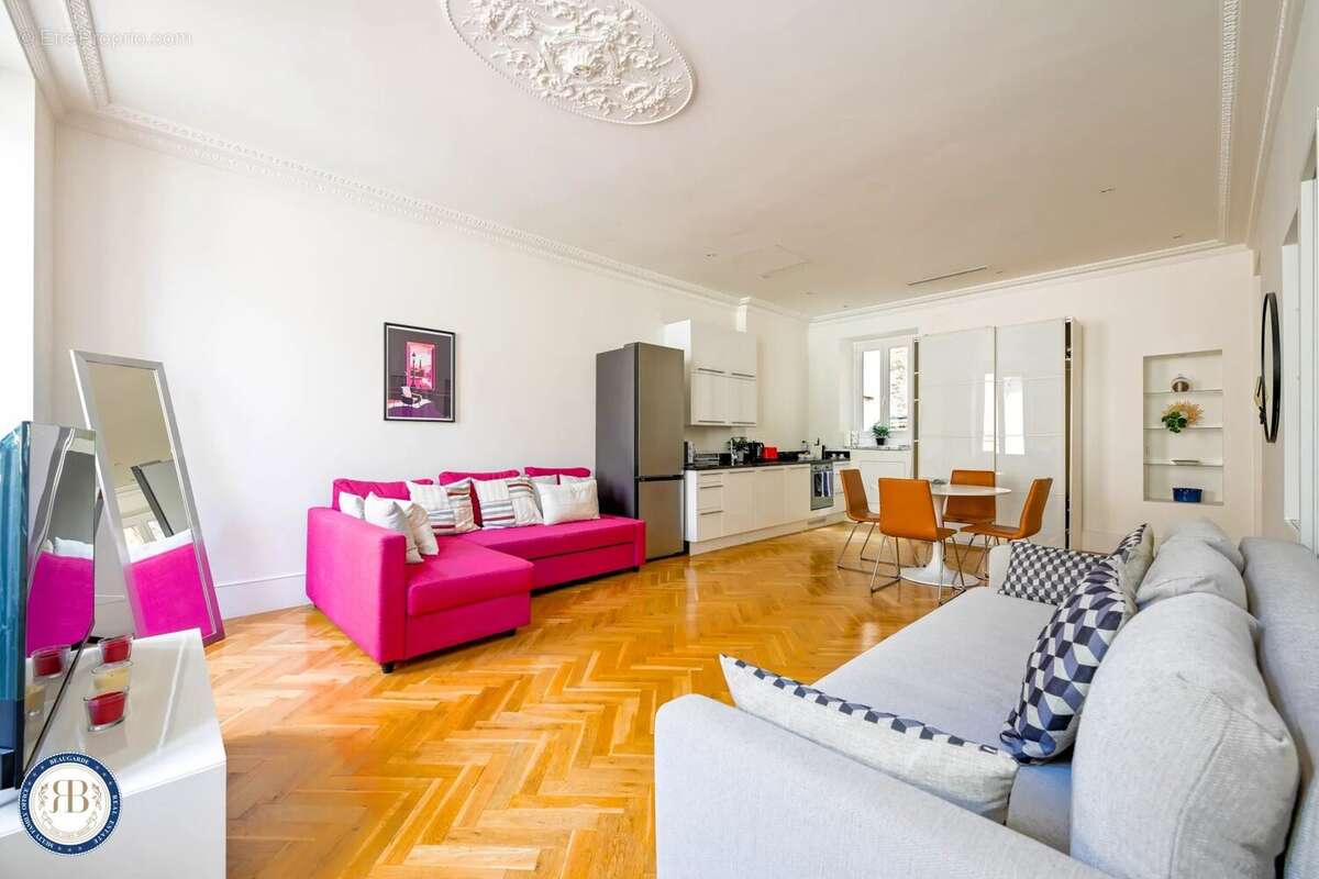 Appartement à VILLEFRANCHE-SUR-MER